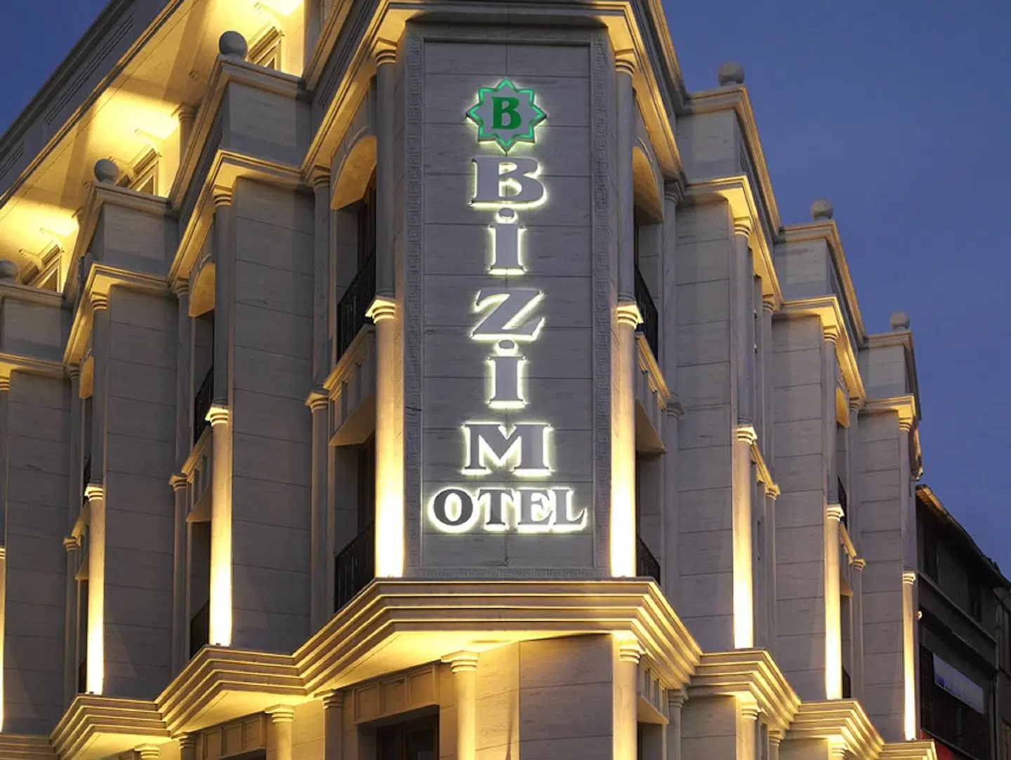 Bizim Hotel EXTERIOR