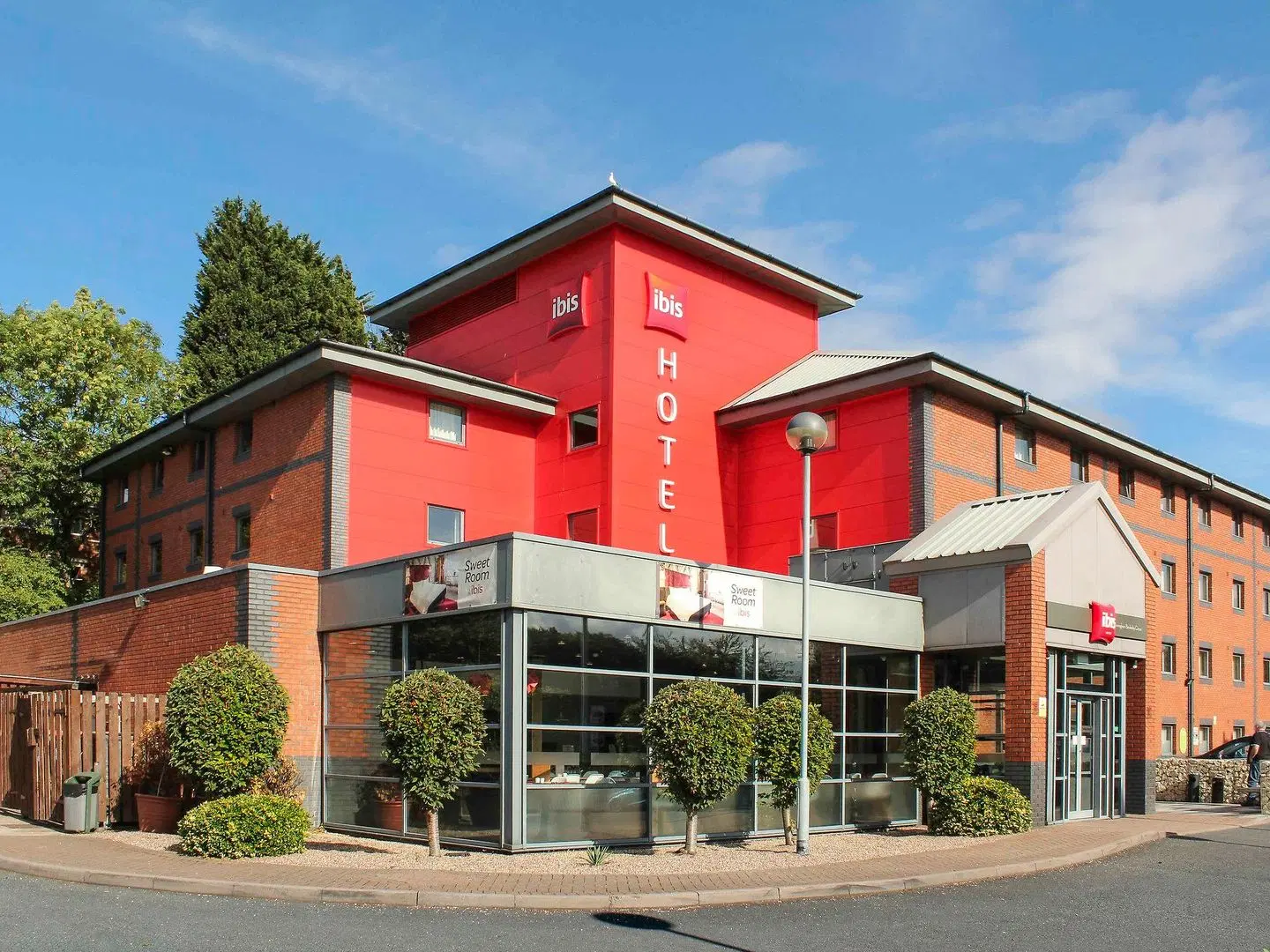 ibis Birmingham Bordesley Circus EXTERIOR