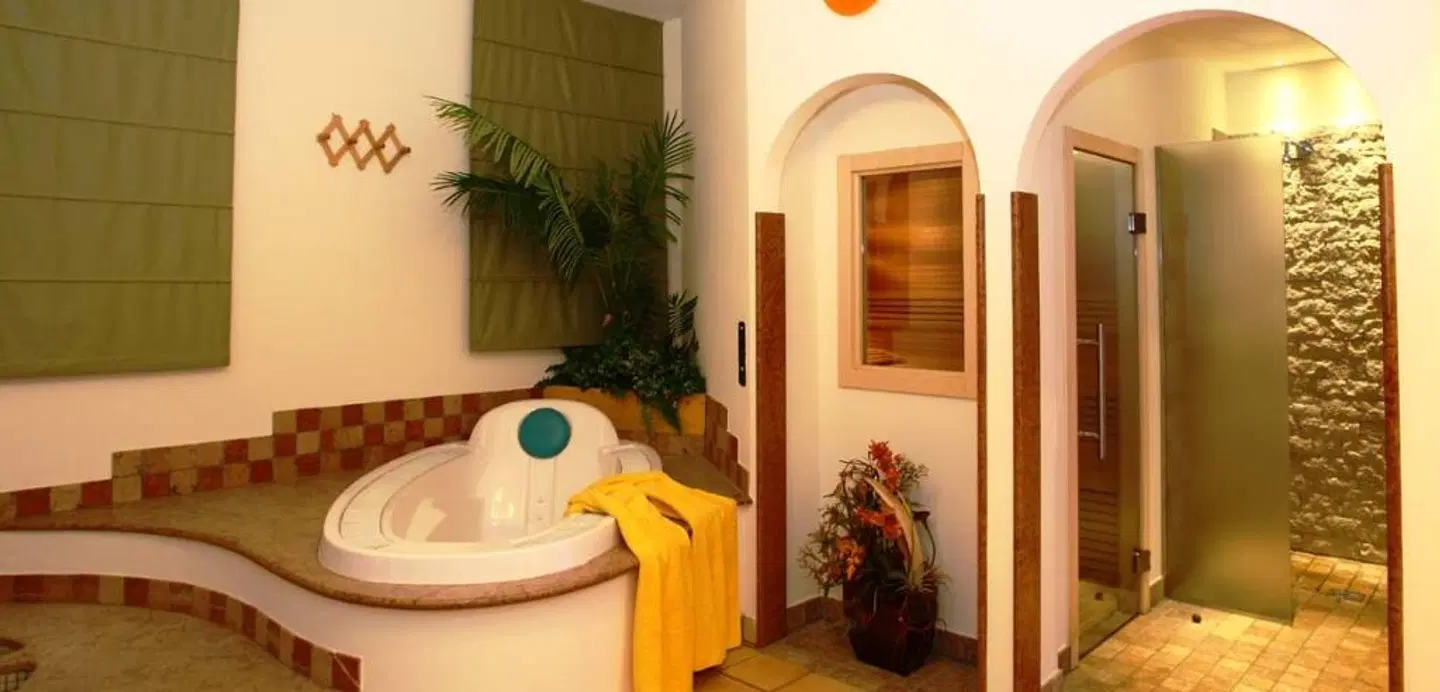 Residence Hotel Eden - Family & Wellness Resort Badezimmer