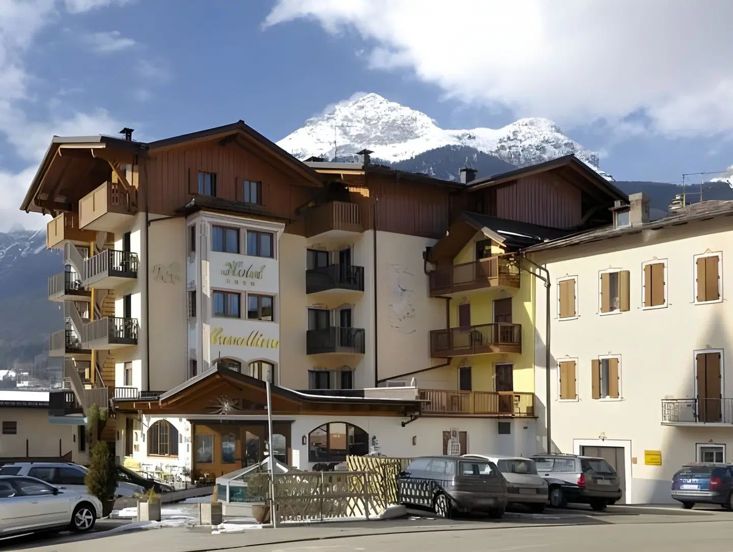 Cavallino Lovely Hotel EXTERIOR