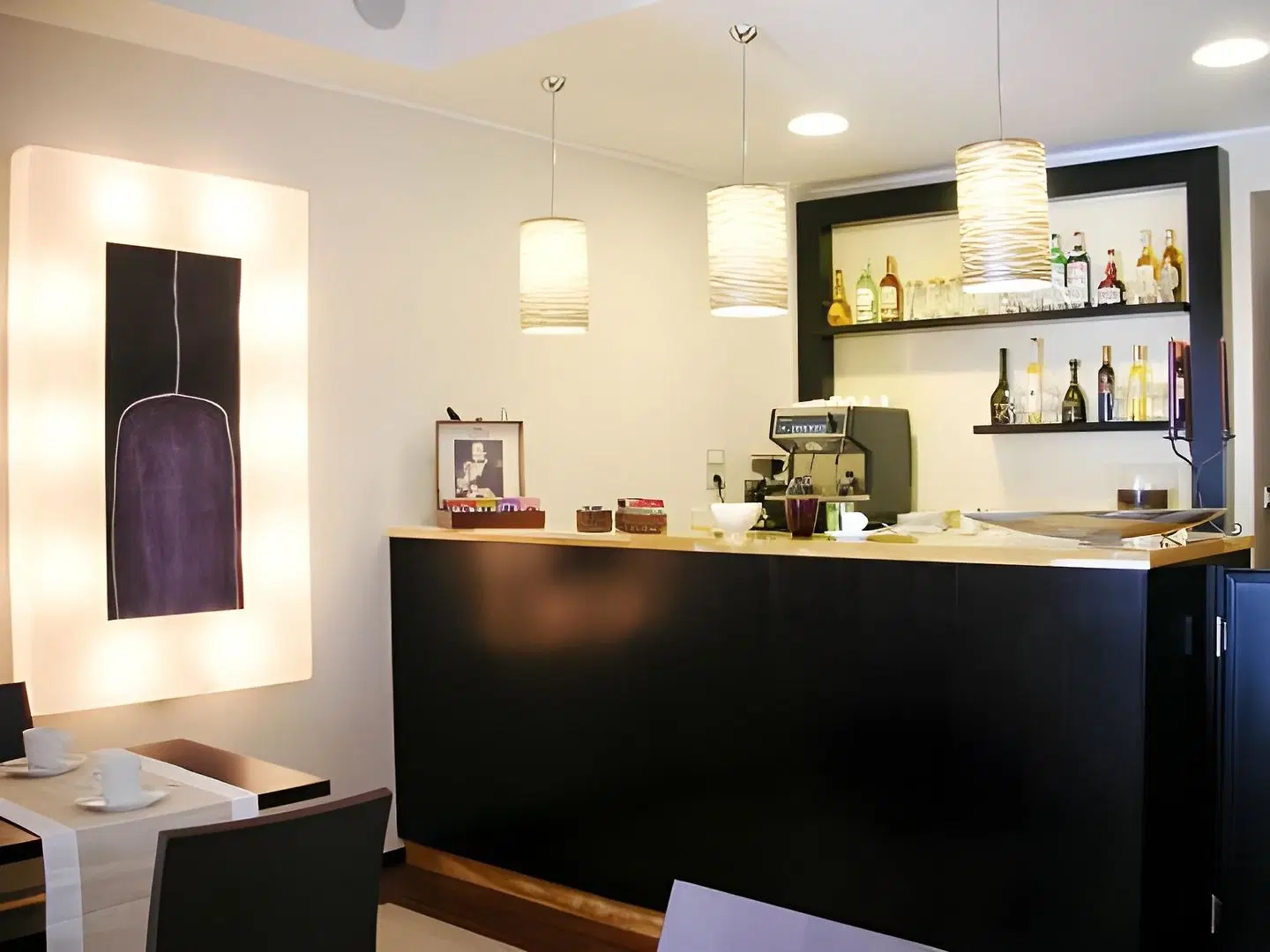 Cassisi Hotel Bar