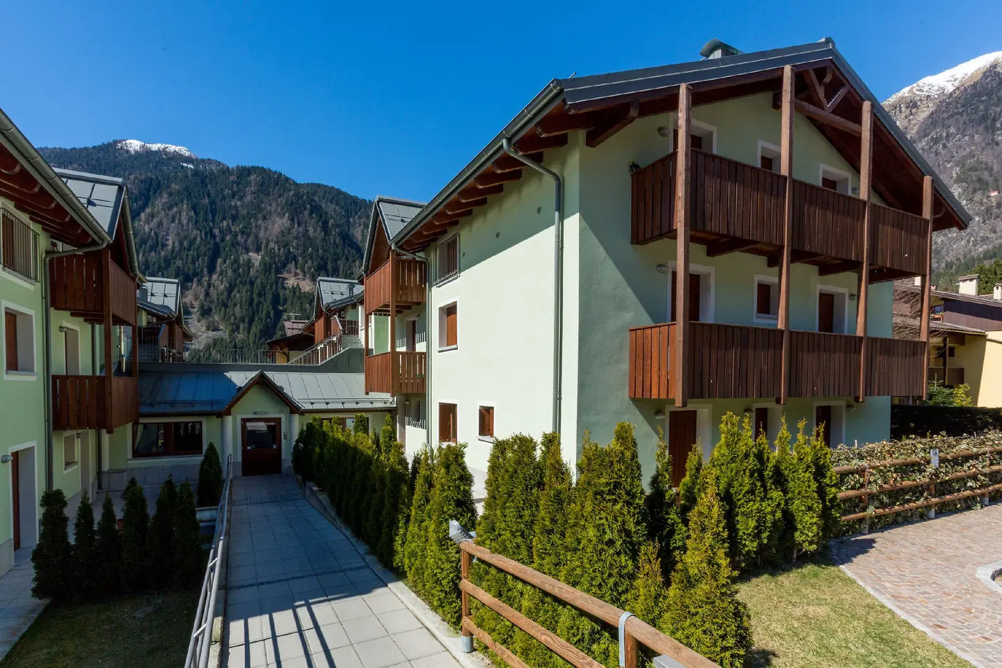 Residence Rta La Rosa delle Dolomiti EXTERIOR