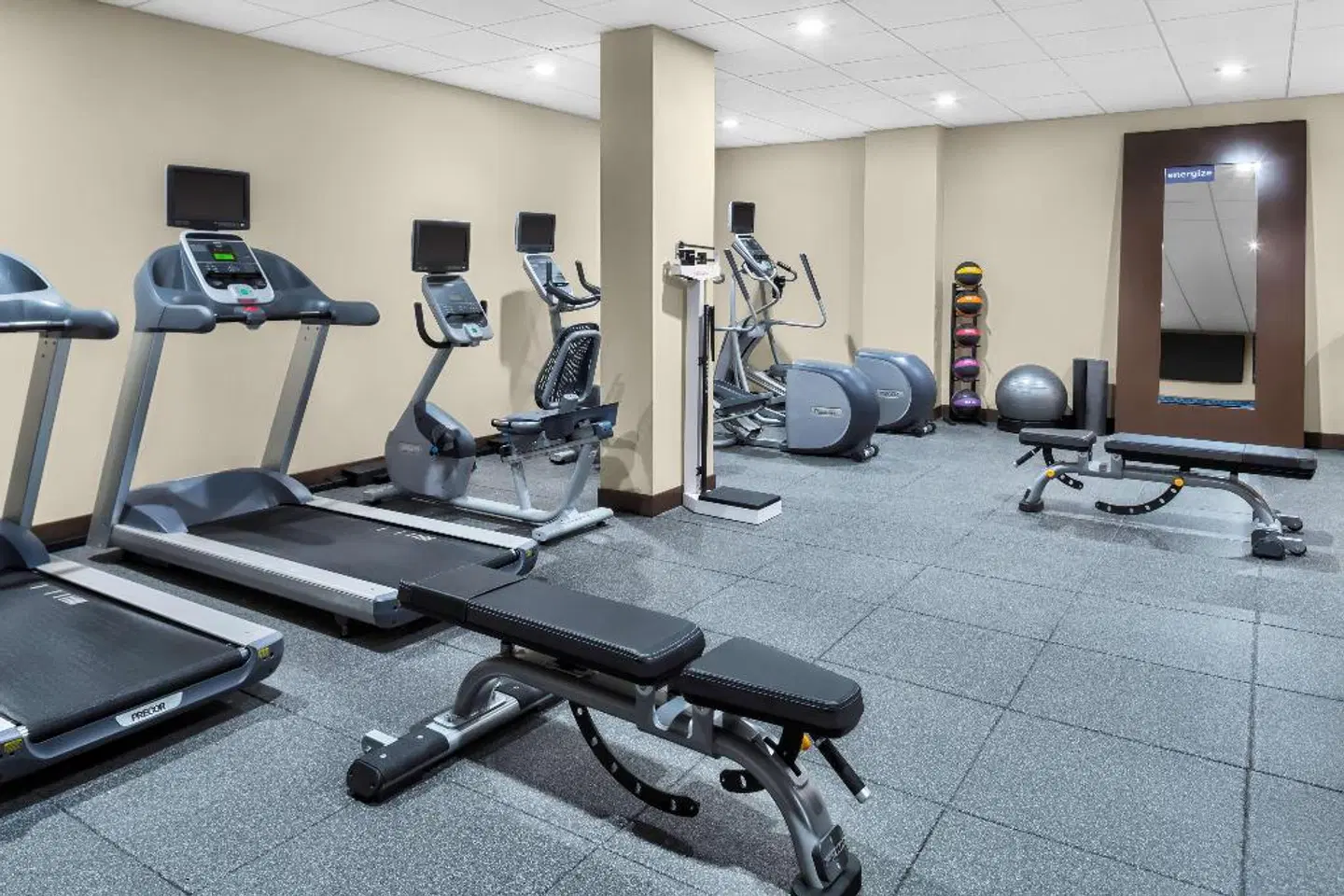 Hampton Inn & Suites Los Angeles/Hollywood SPORTS_AND_LEISURE