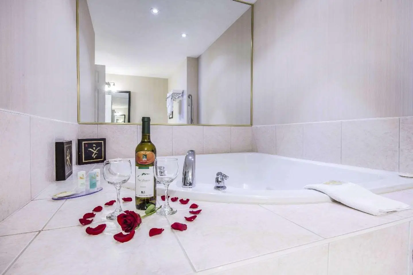 Quality Inn Airport West Badezimmer