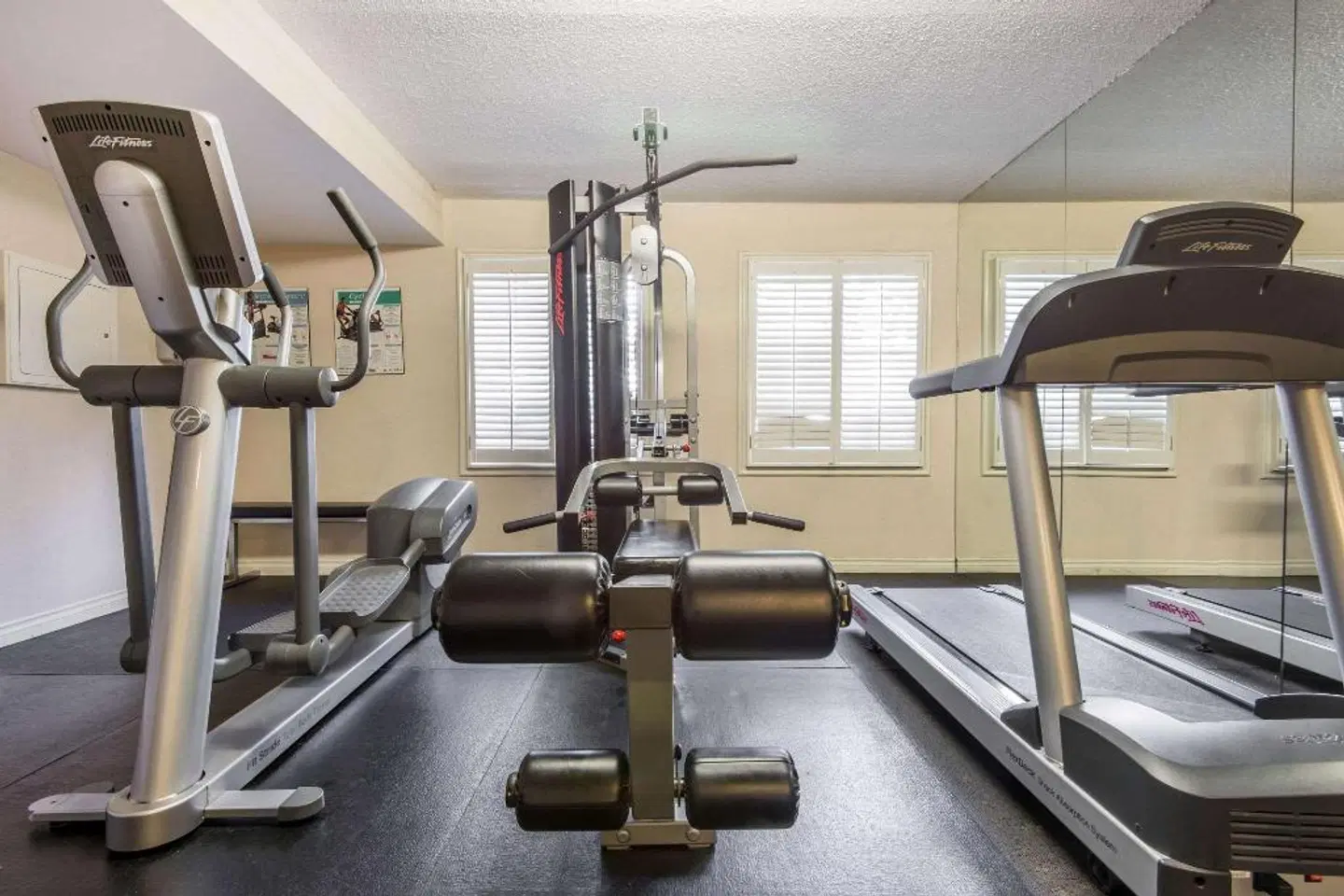 Quality Inn Airport West SPORTS_AND_LEISURE