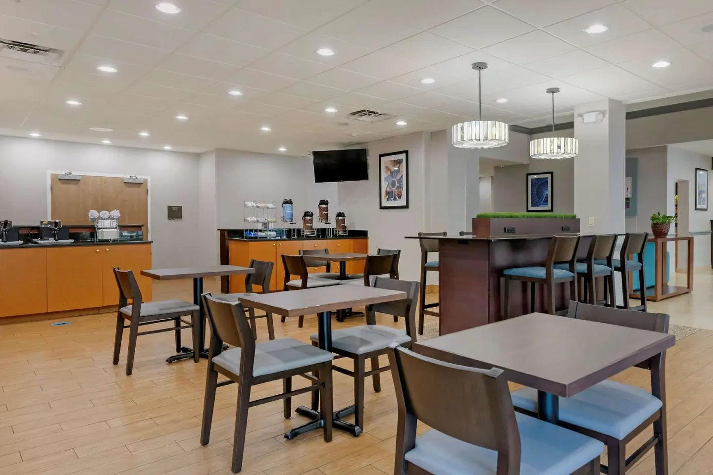 Comfort Suites Near Universal Orlando Resort Restaurant