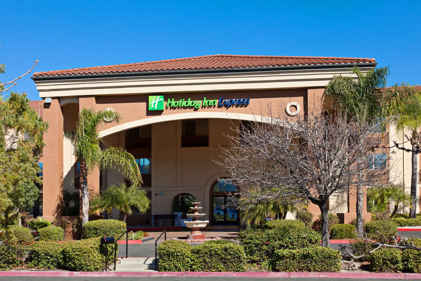 Holiday Inn Express Temecula by IHG EXTERIOR