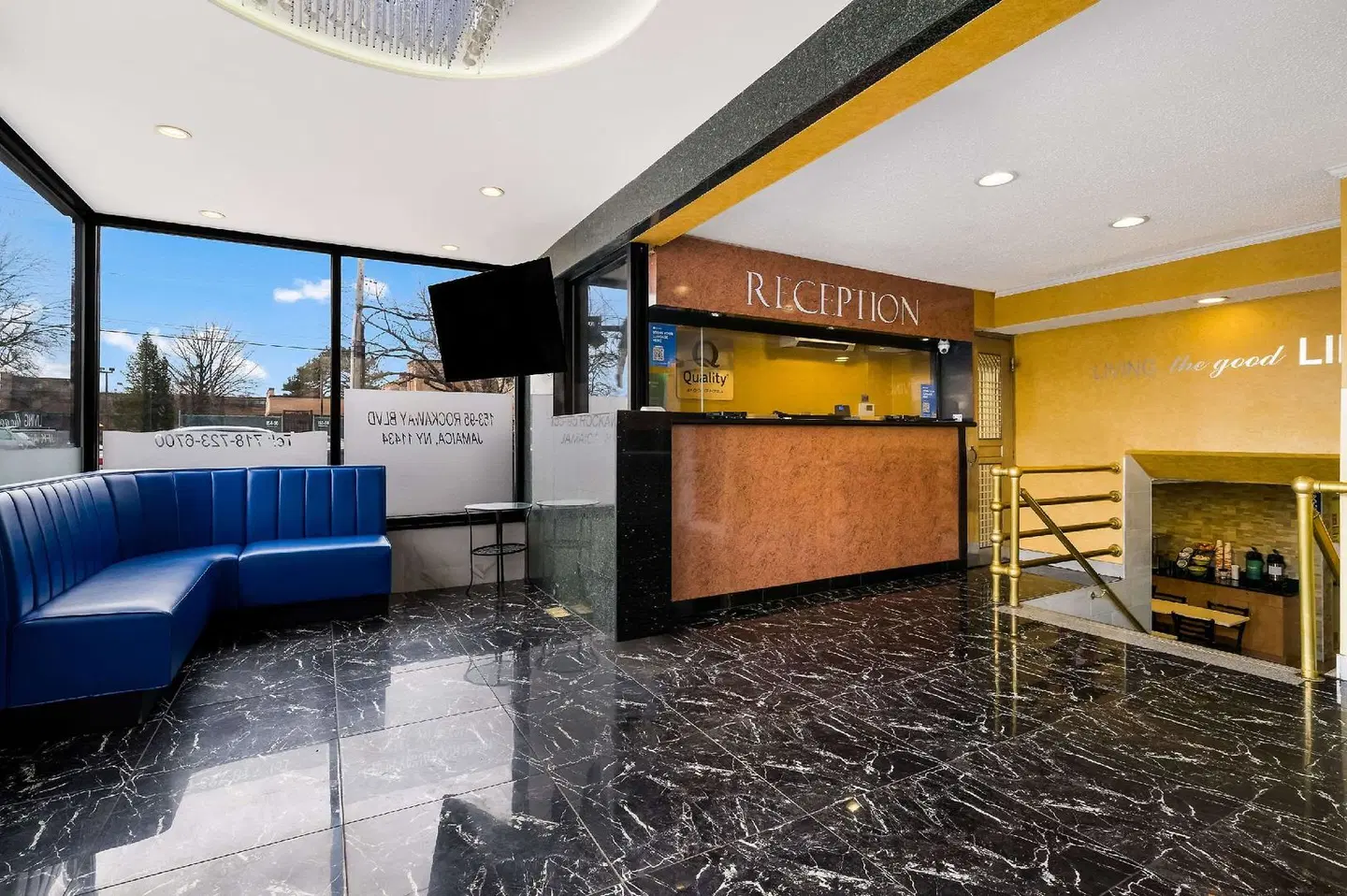 Quality Inn JFK Airport Rockaway Blvd LOUNGE_LOBBY