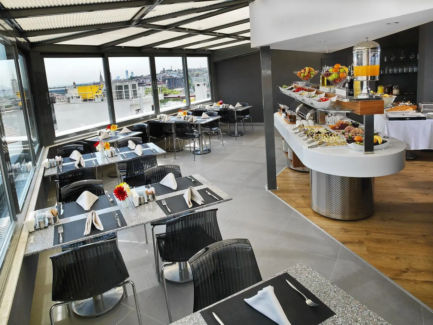 Misa Hotel Bar