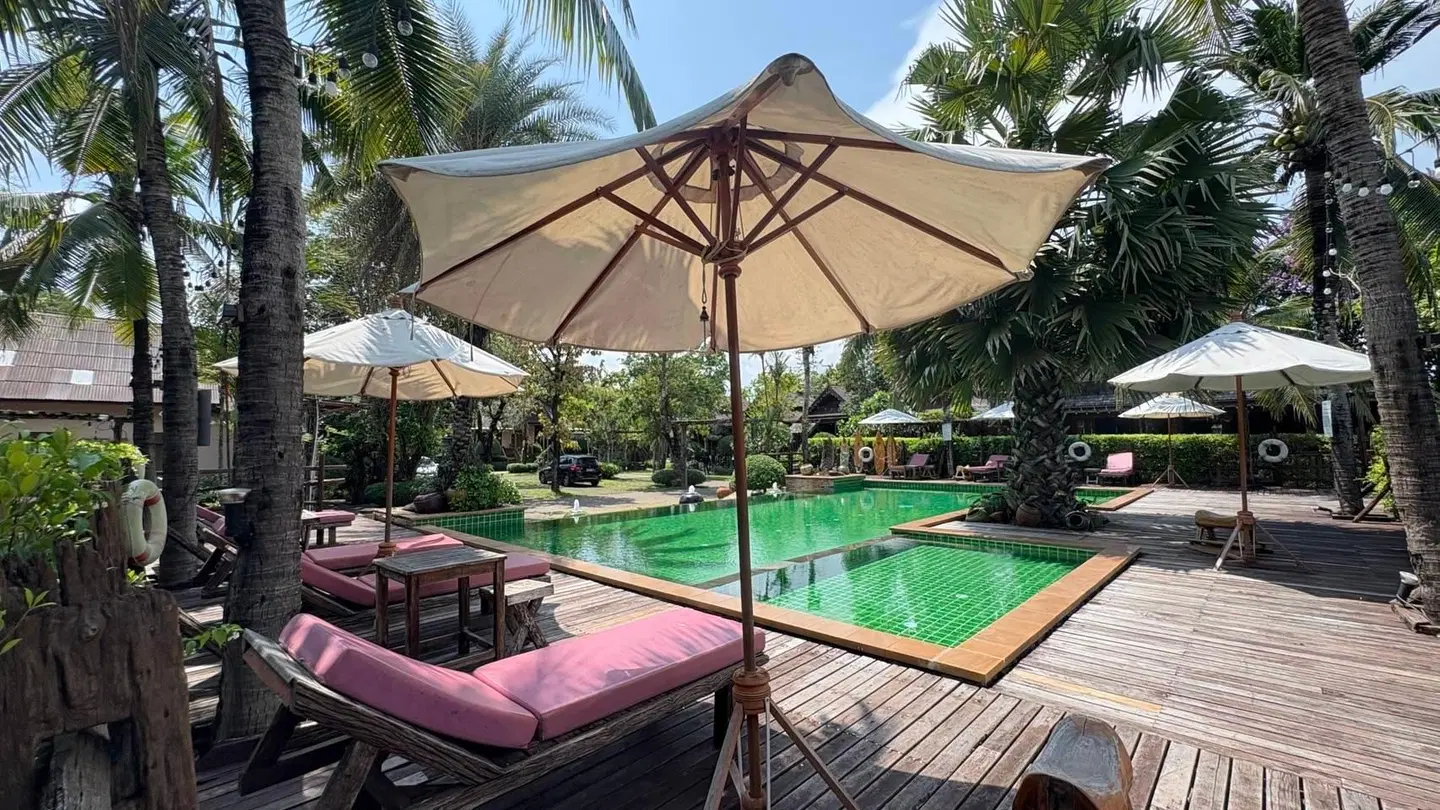 Baan Baitan Resort OUTDOOR_POOL