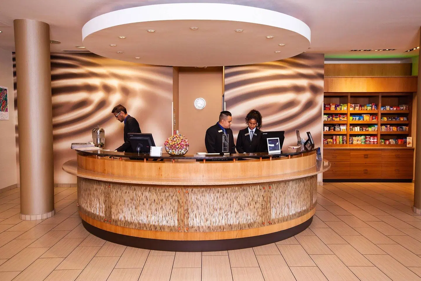 SpringHill Suites by Marriott Wenatchee Bar