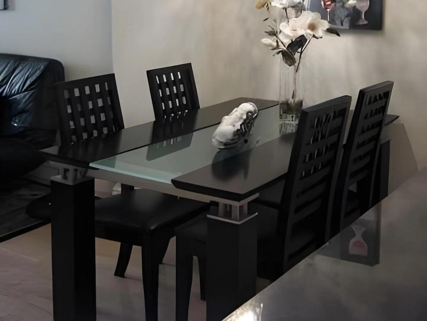 Yonge Suites Furnished Apartments ROOM_EXAMPLE