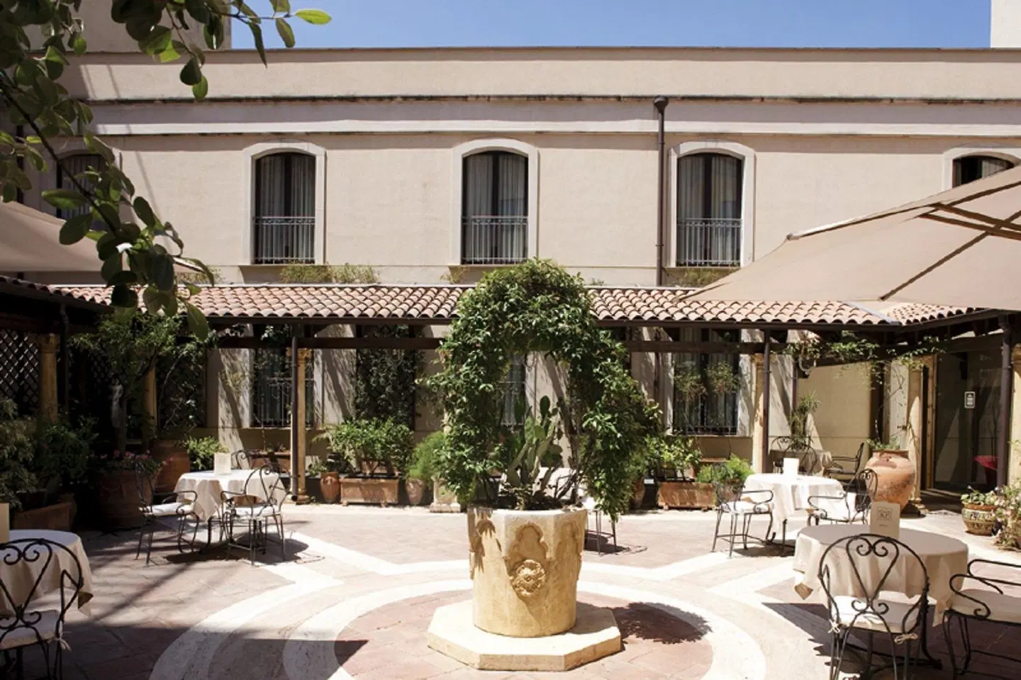 Katane Palace Hotel Terrasse