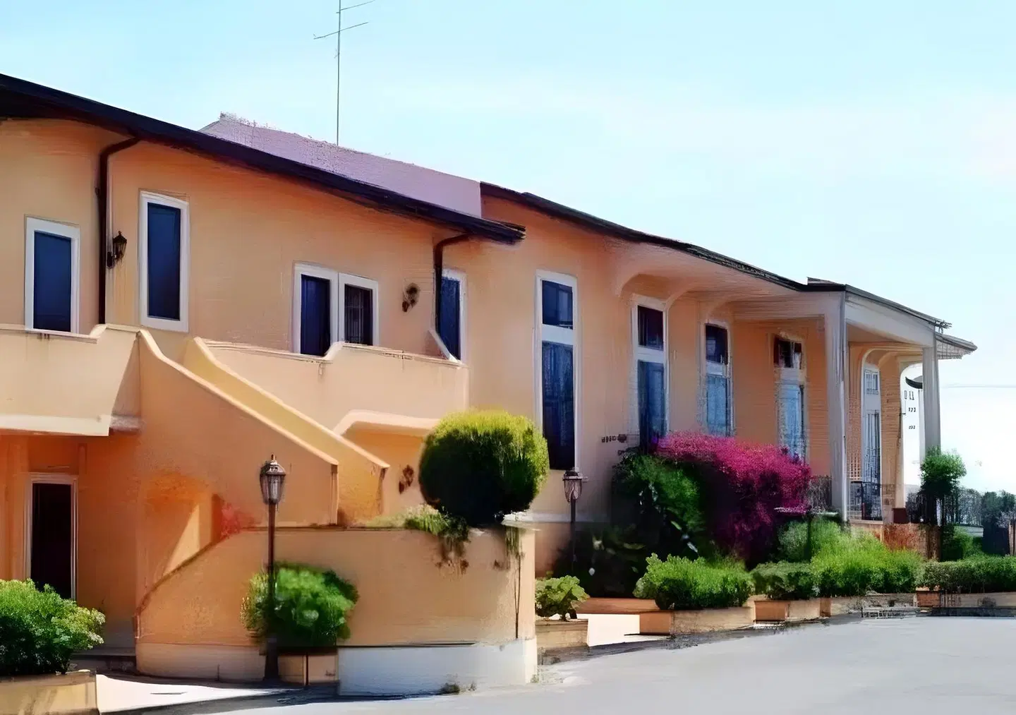 Ares Hotel EXTERIOR