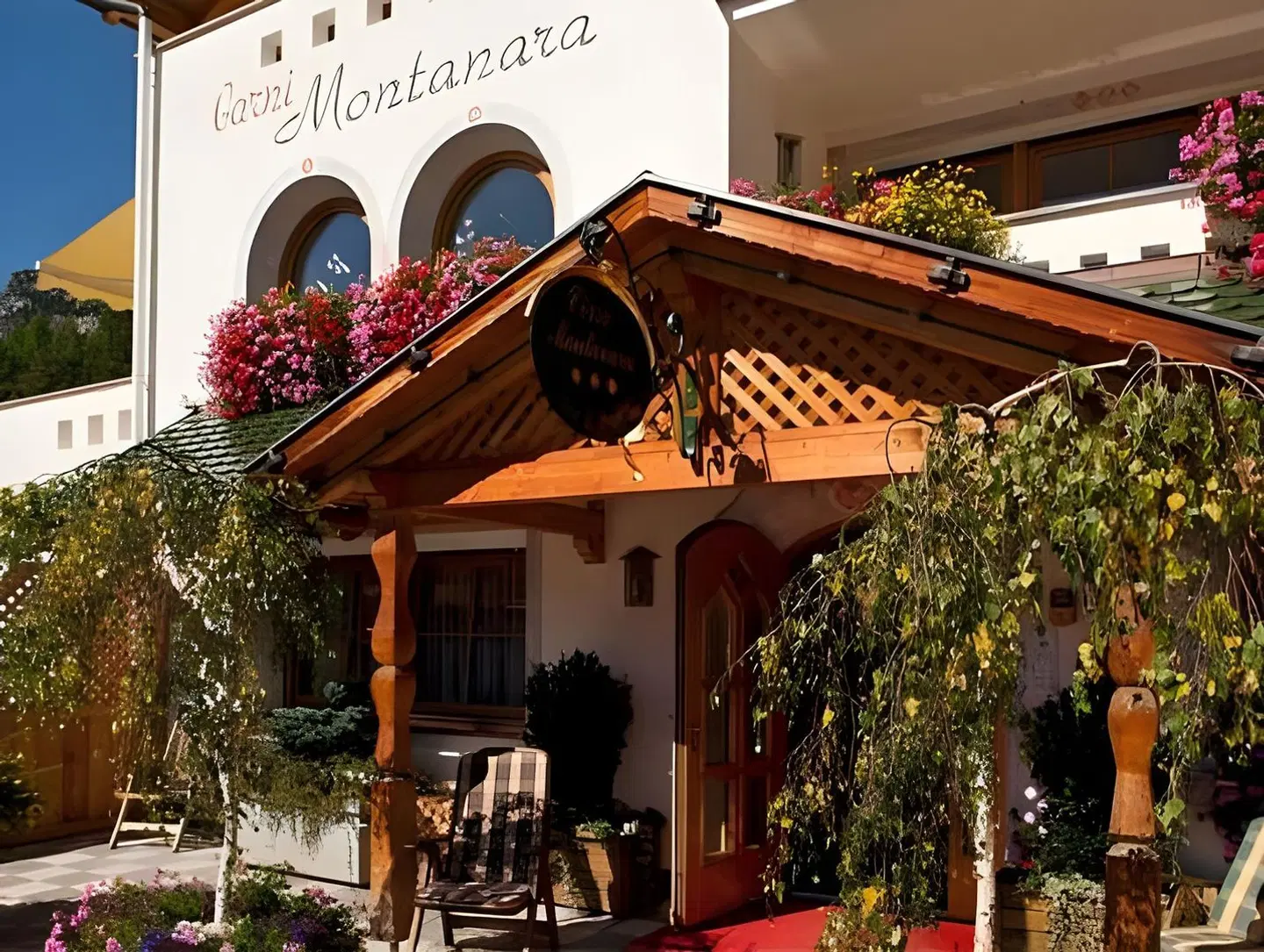 Ciasa Montanara EXTERIOR