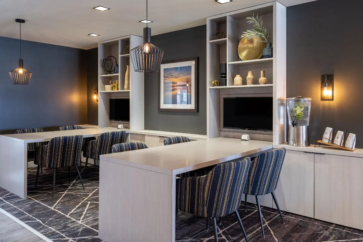 Microtel Inn & Suites By Wyndham Kanata Bar