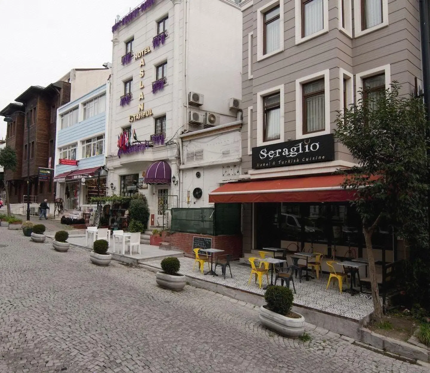 Seraglio EXTERIOR