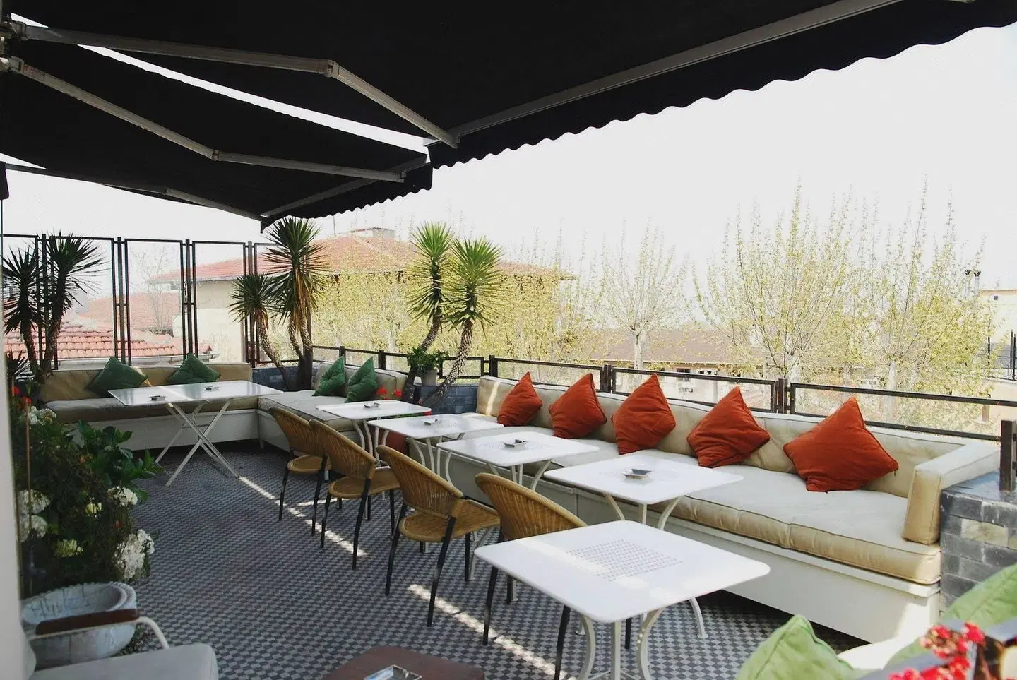 Nomade Old City Hotel Terrasse