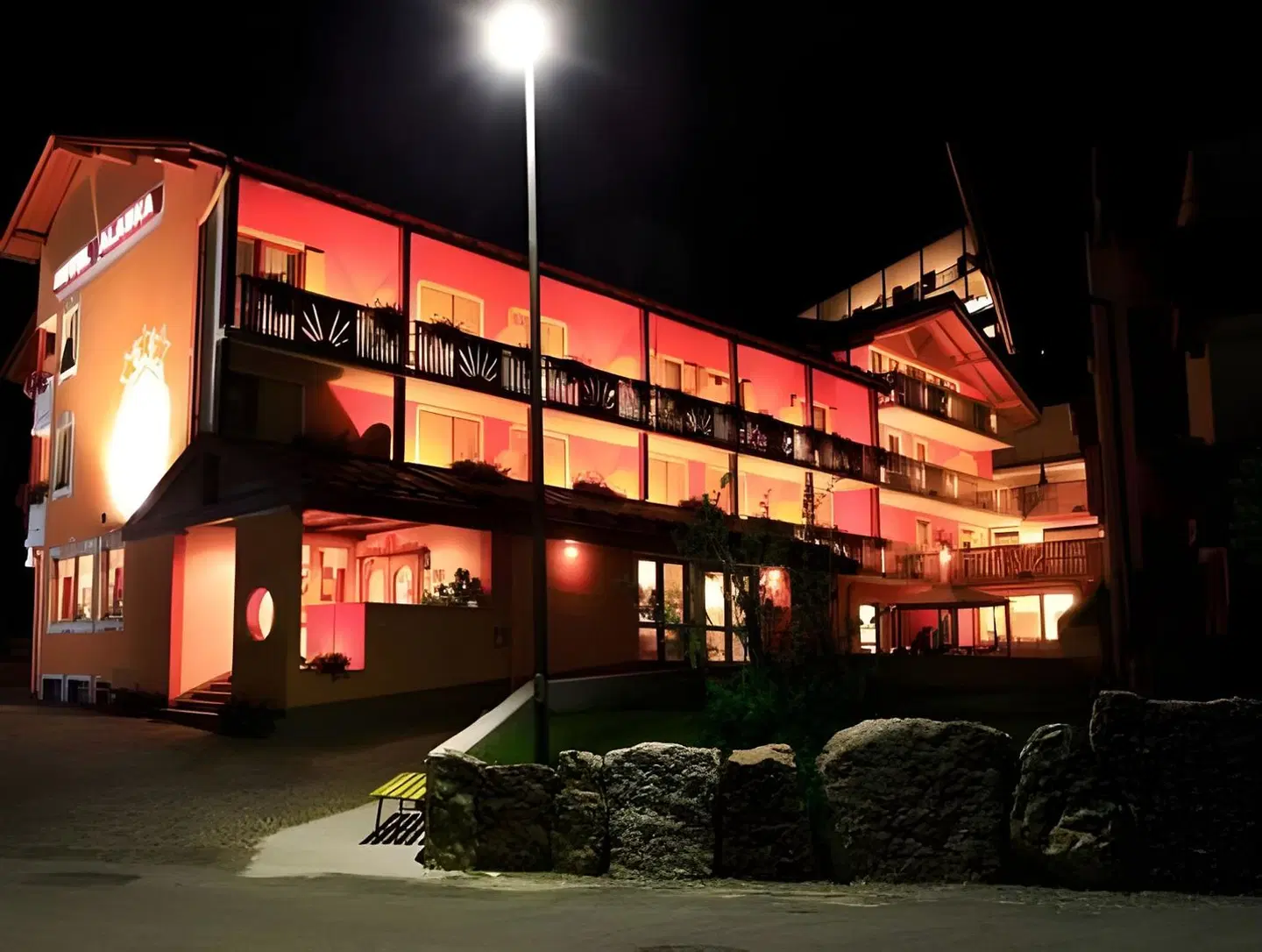 La Perla Life Hotel EXTERIOR