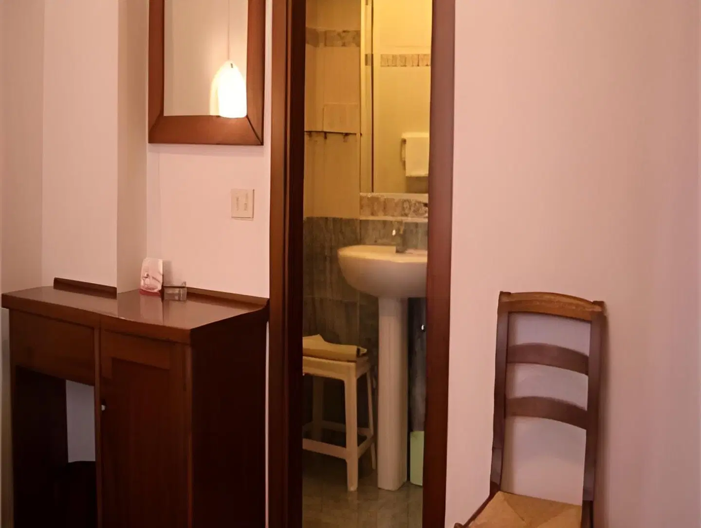 Hotel Nizza Badezimmer