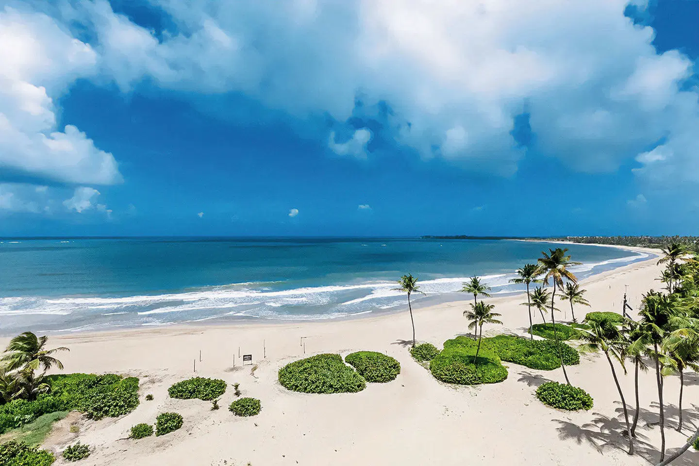 The St. Regis Bahia Beach Resort Strand