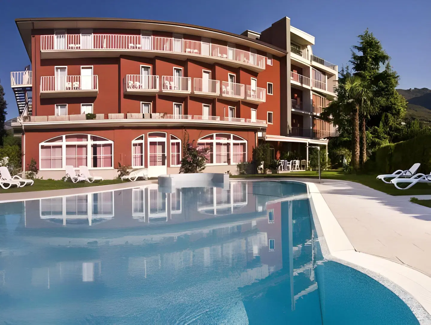 Villa Rosa OUTDOOR_POOL
