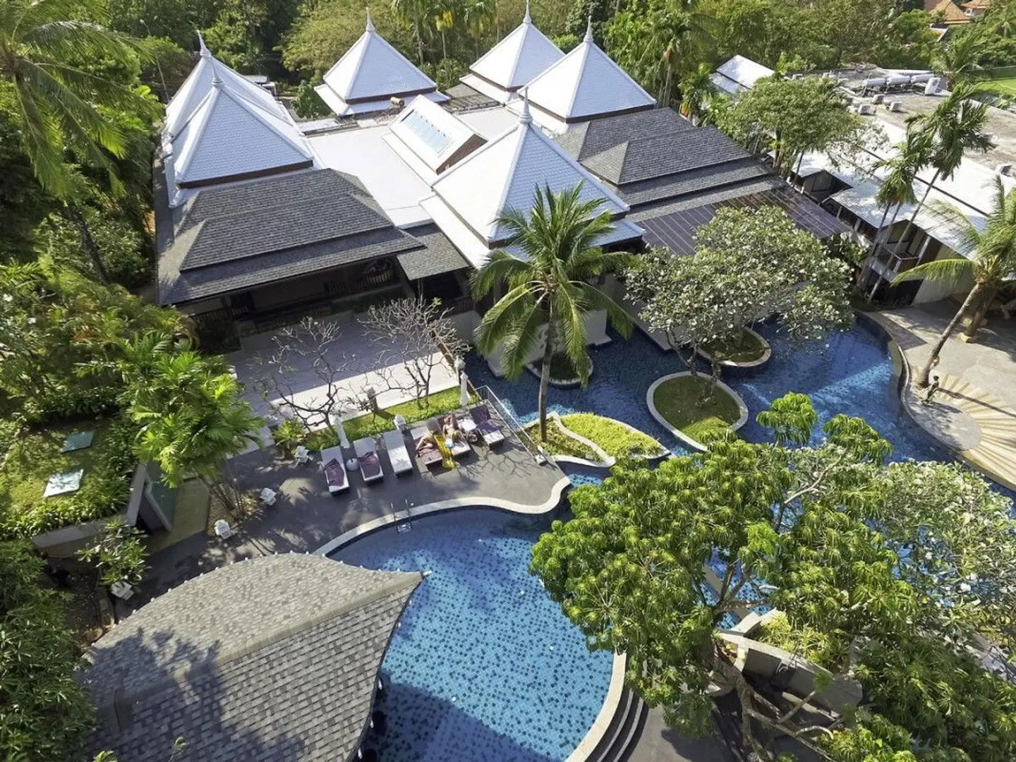 Andaman Cannacia Resort GARDEN