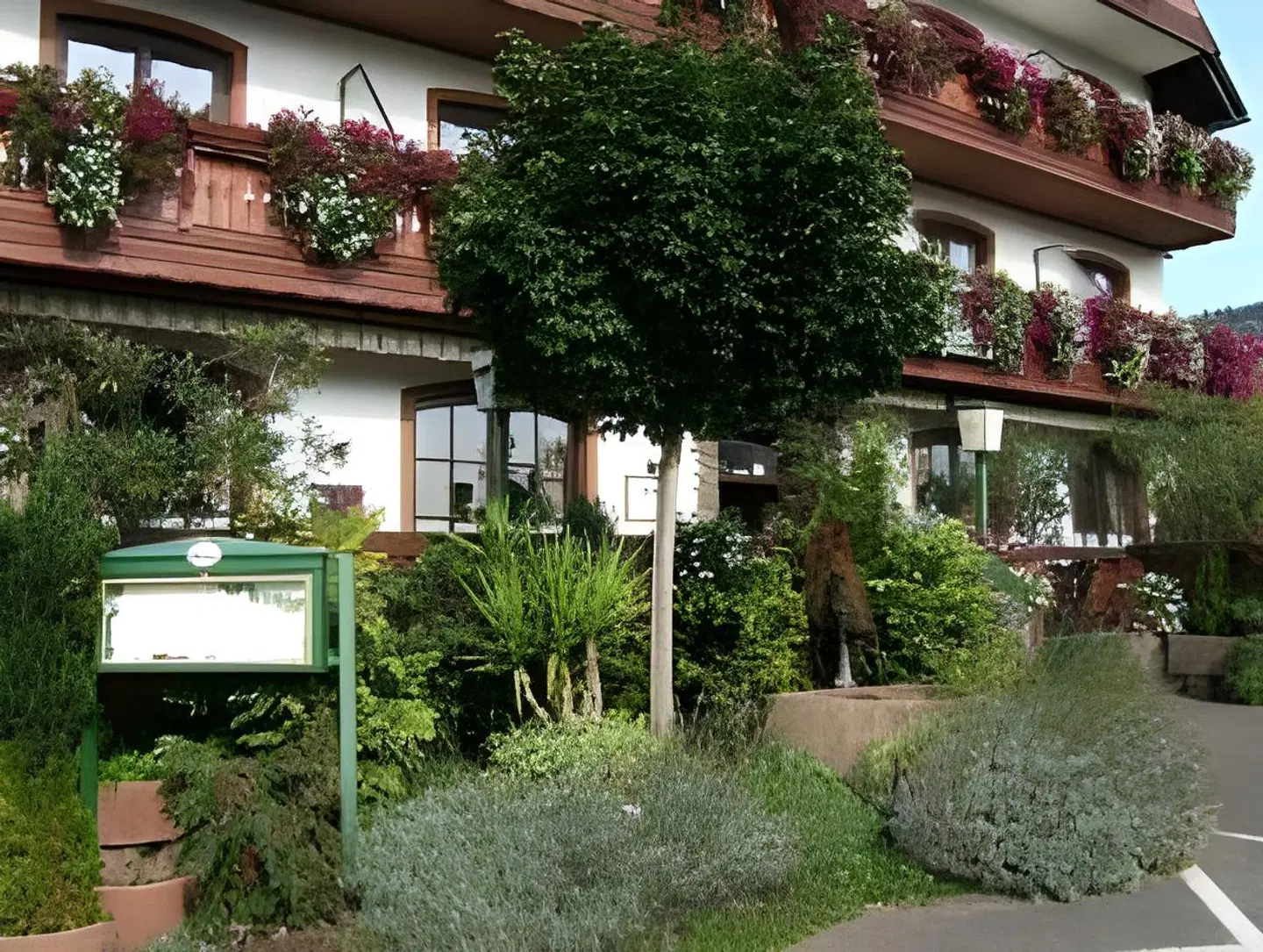 Mittlers Restaurant Hotel EXTERIOR