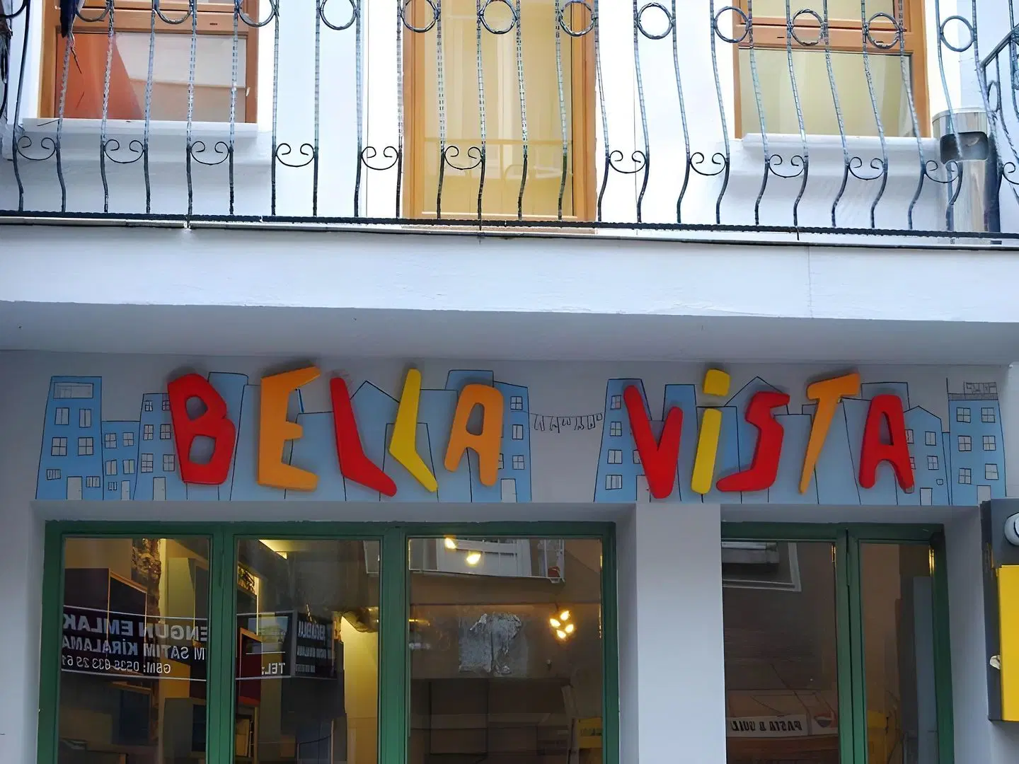 BellaVista Hostel & Studios EXTERIOR