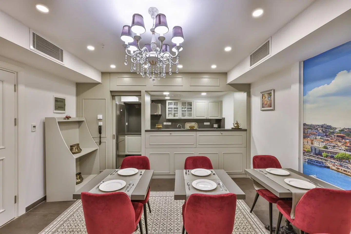 9 Doors Hotel Restaurant