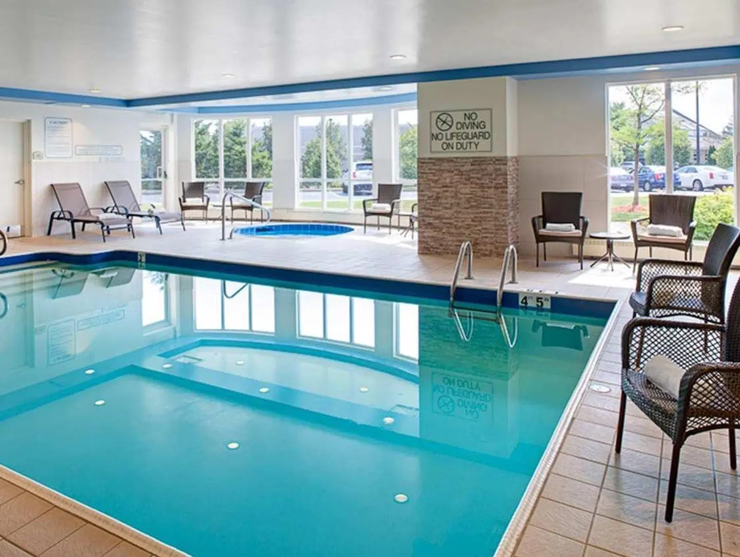 Hilton Garden Inn Toronto/Oakville Hallenbad