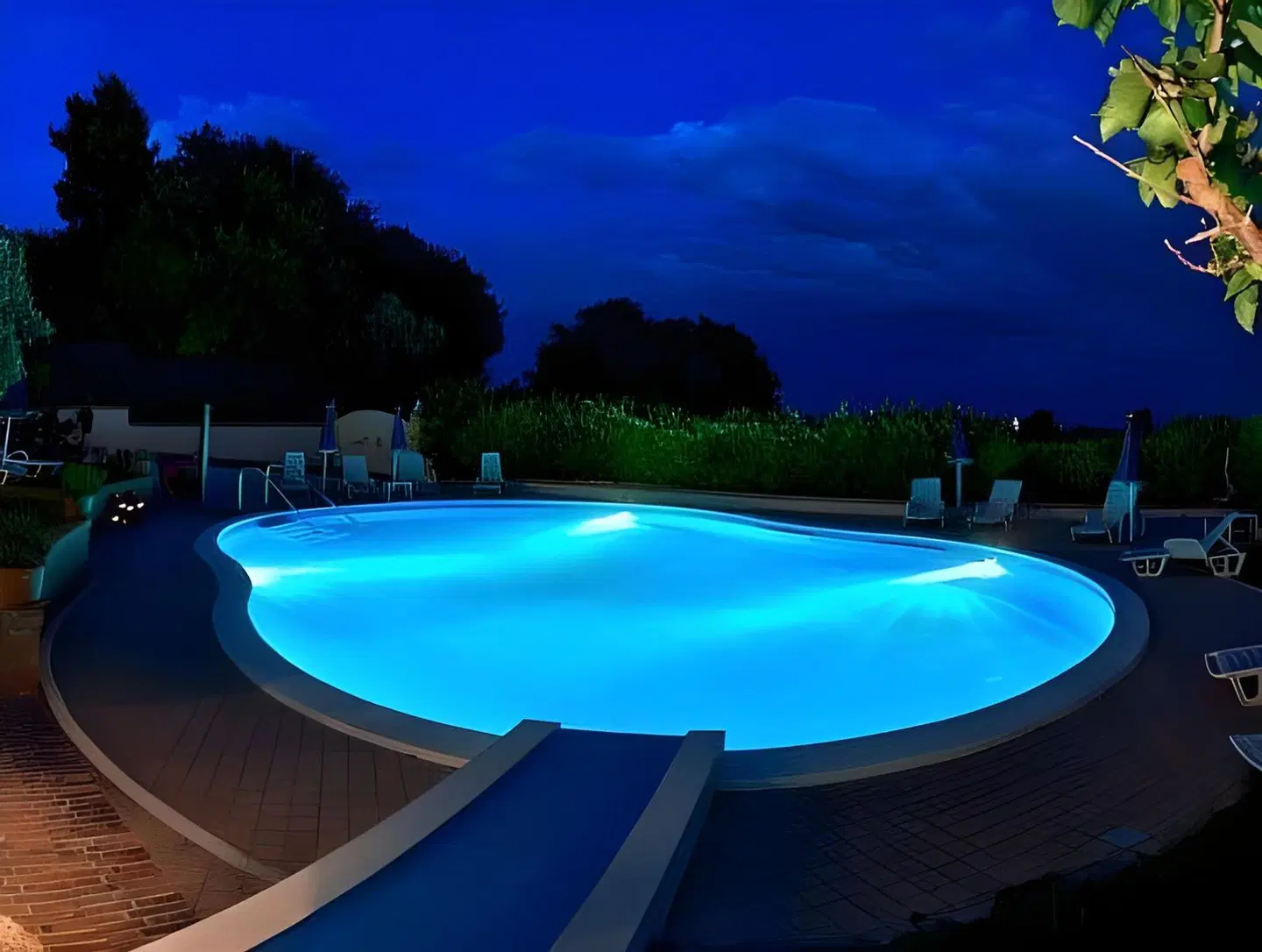 Le Cave OUTDOOR_POOL