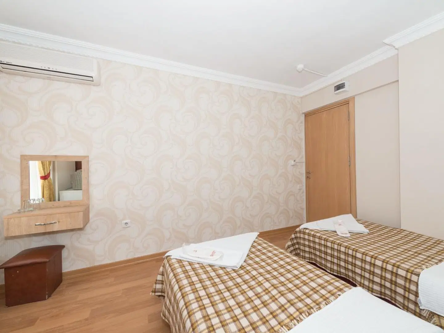 Metro Hotel ROOM_EXAMPLE