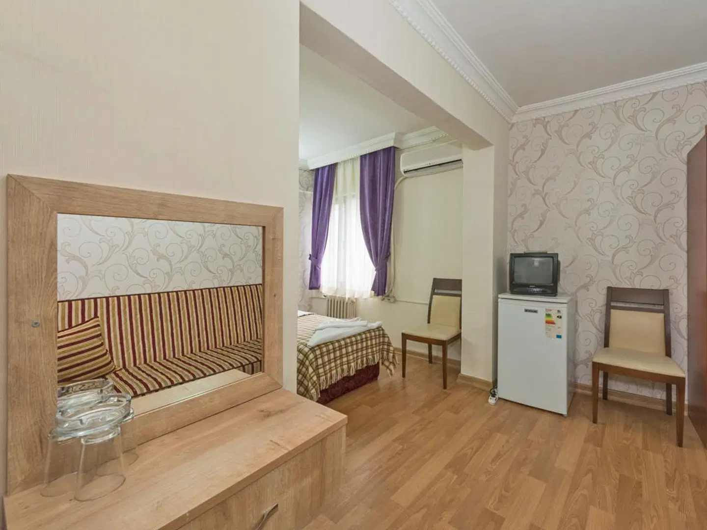 Metro Hotel ROOM_EXAMPLE