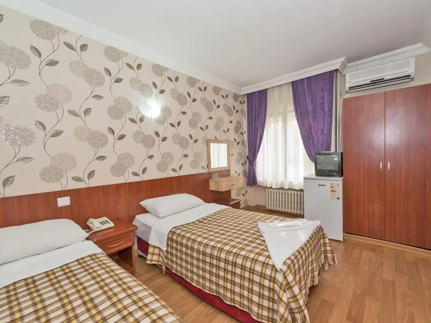 Metro Hotel ROOM_EXAMPLE