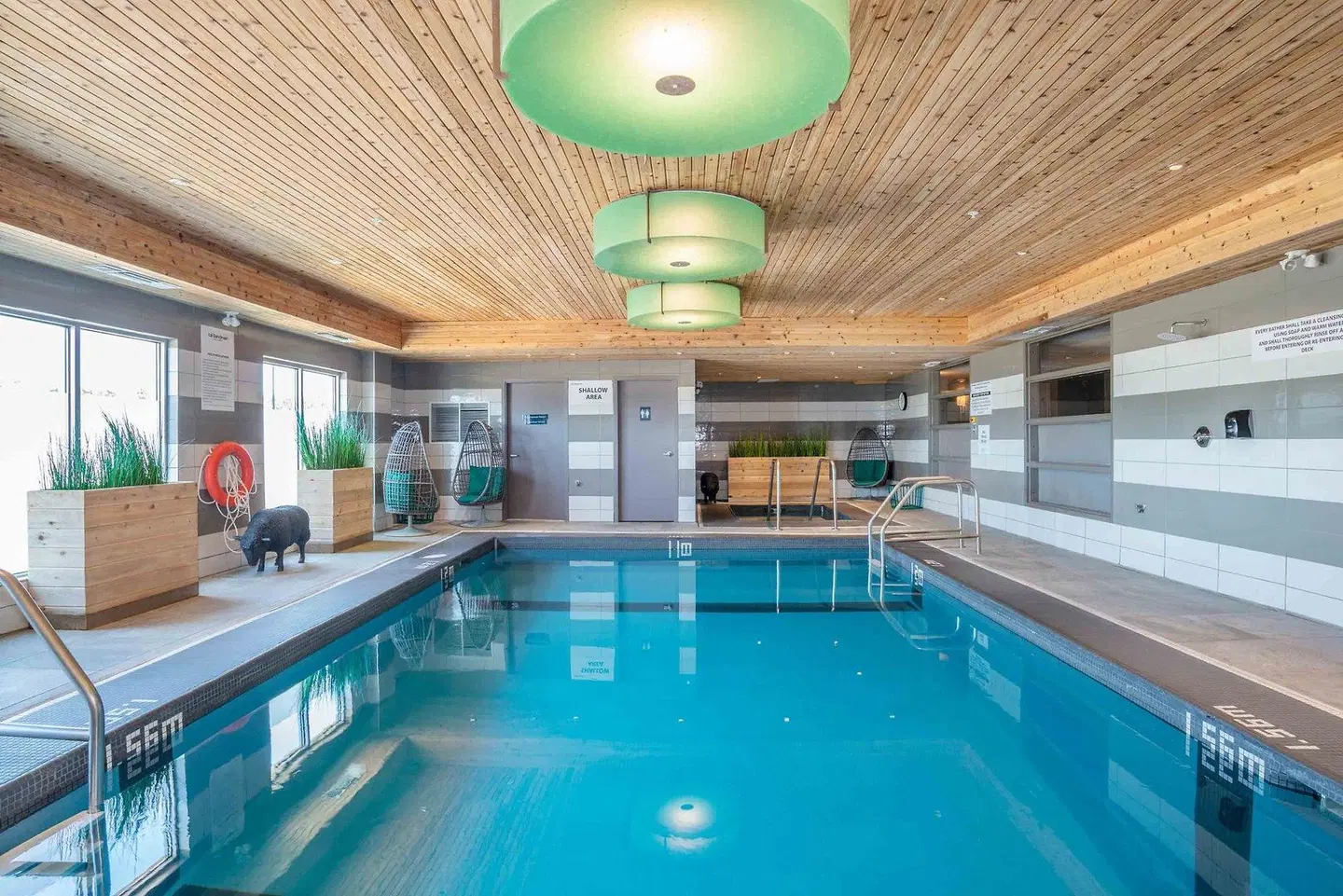 Sandman Hotel Oakville Hallenbad