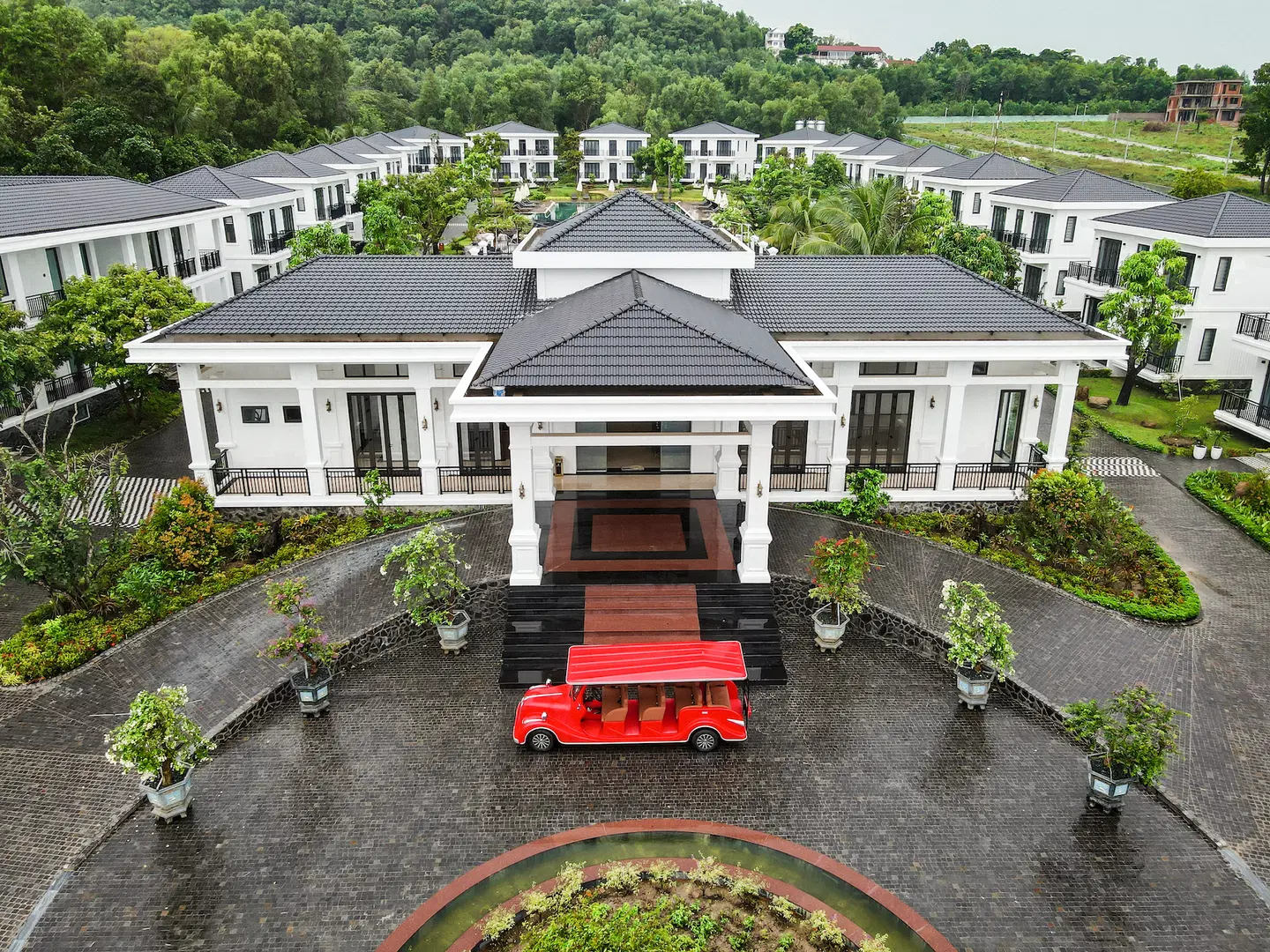 Dad Resort EXTERIOR