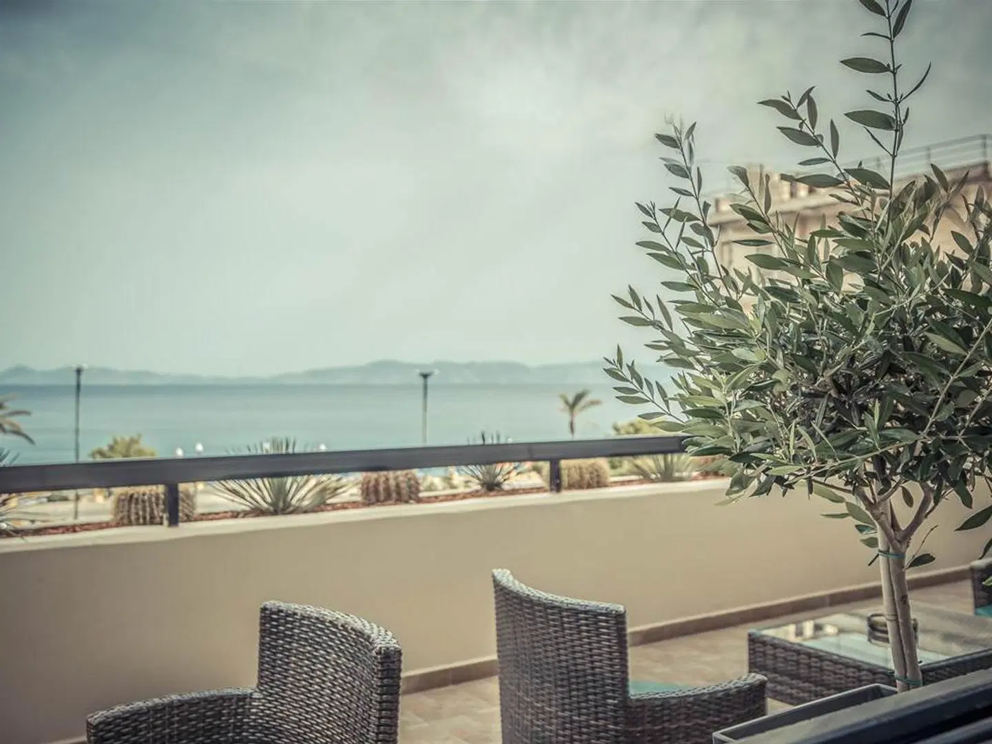 Rhodos Horizon Blu Terrasse