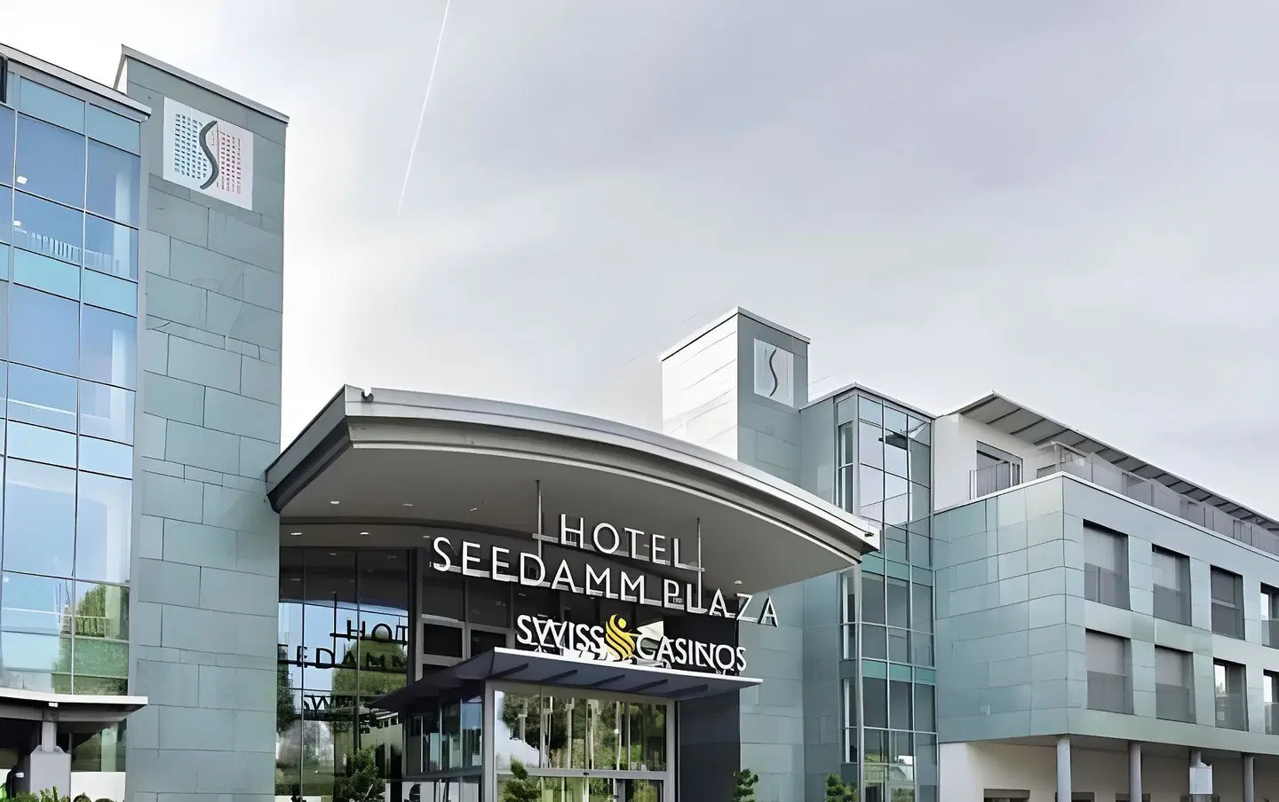 Seedamm Plaza EXTERIOR