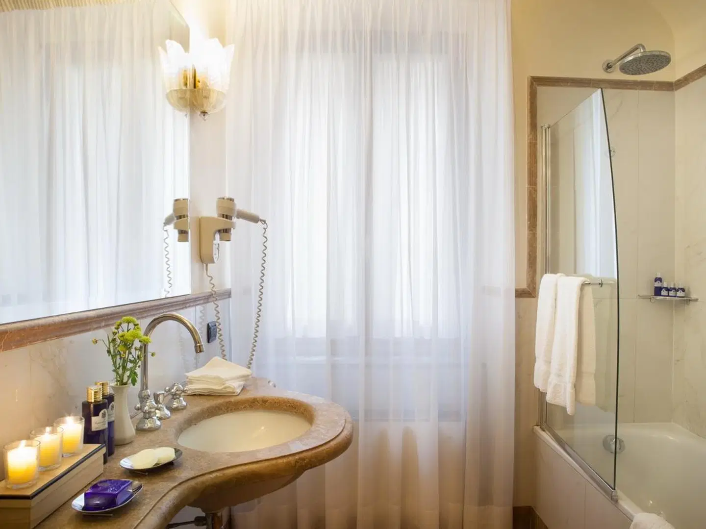 IL Tornabuoni Hotel, The Unbound Collection by Hyatt Badezimmer