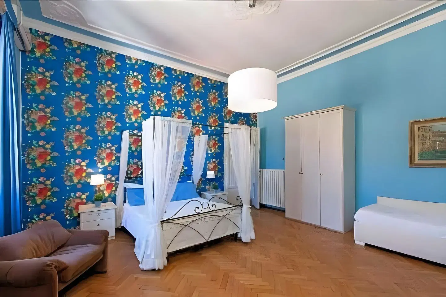 Jolì ROOM_EXAMPLE
