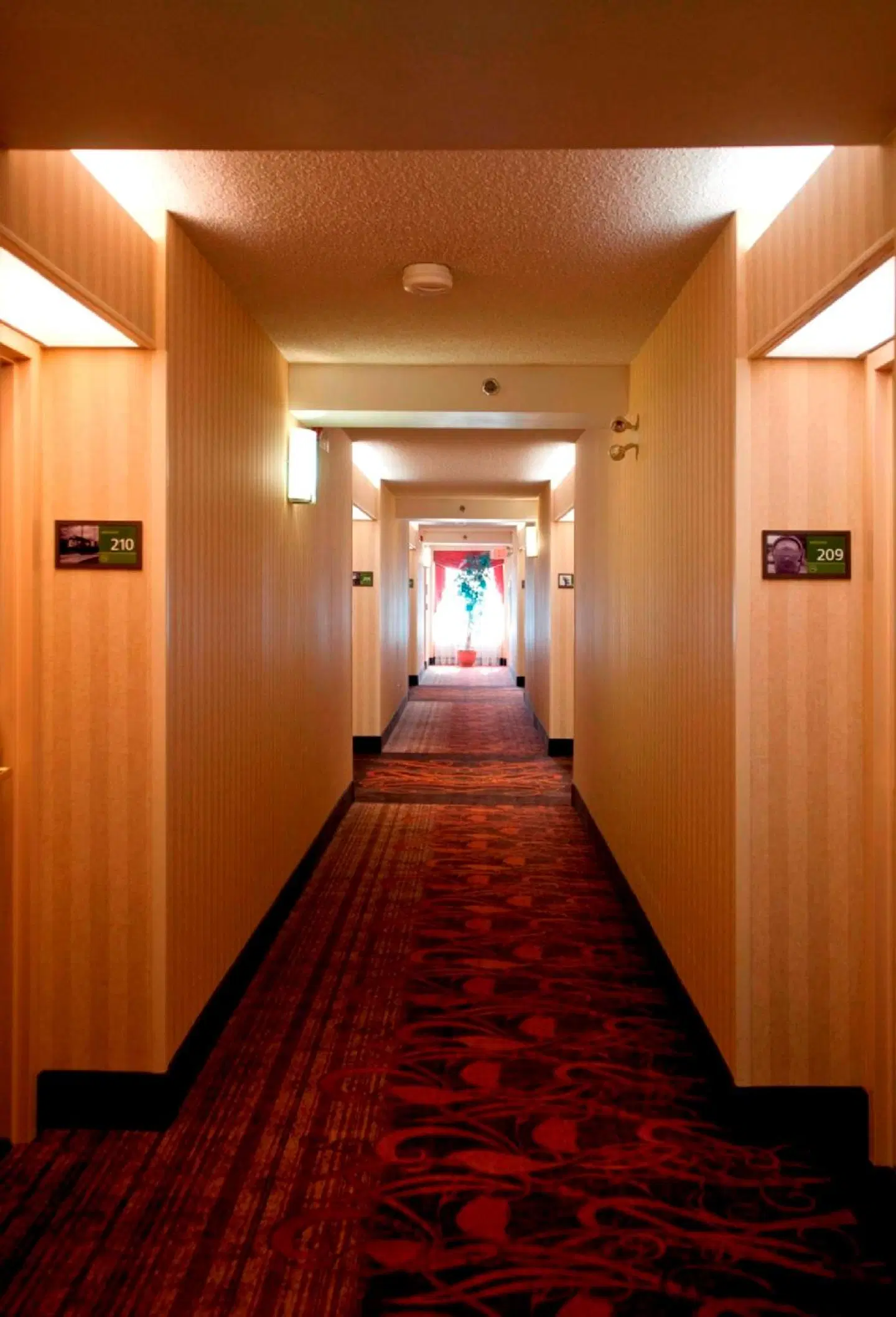 Hampton Inn by Hilton Toronto-Mississauga West HEALTH_BEAUTY