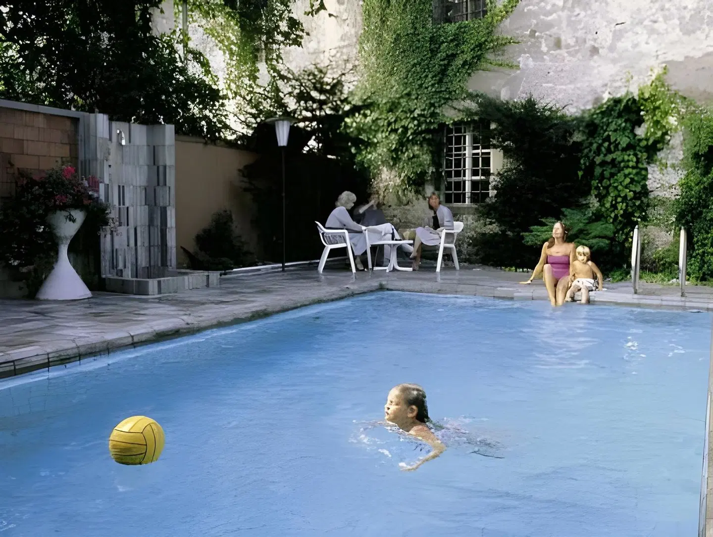 Baslertor OUTDOOR_POOL