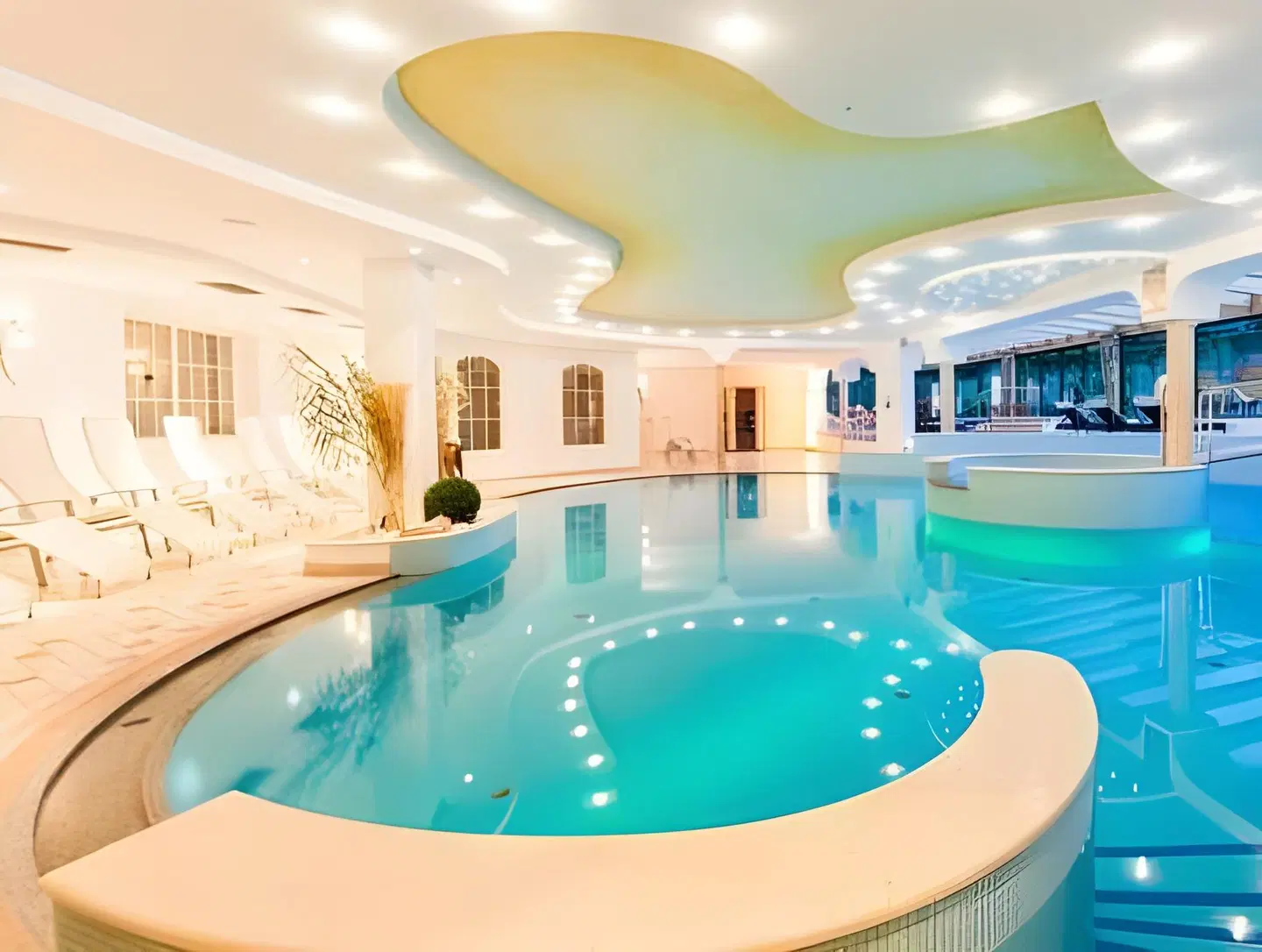 Royal Hinterhuber HEALTH_BEAUTY