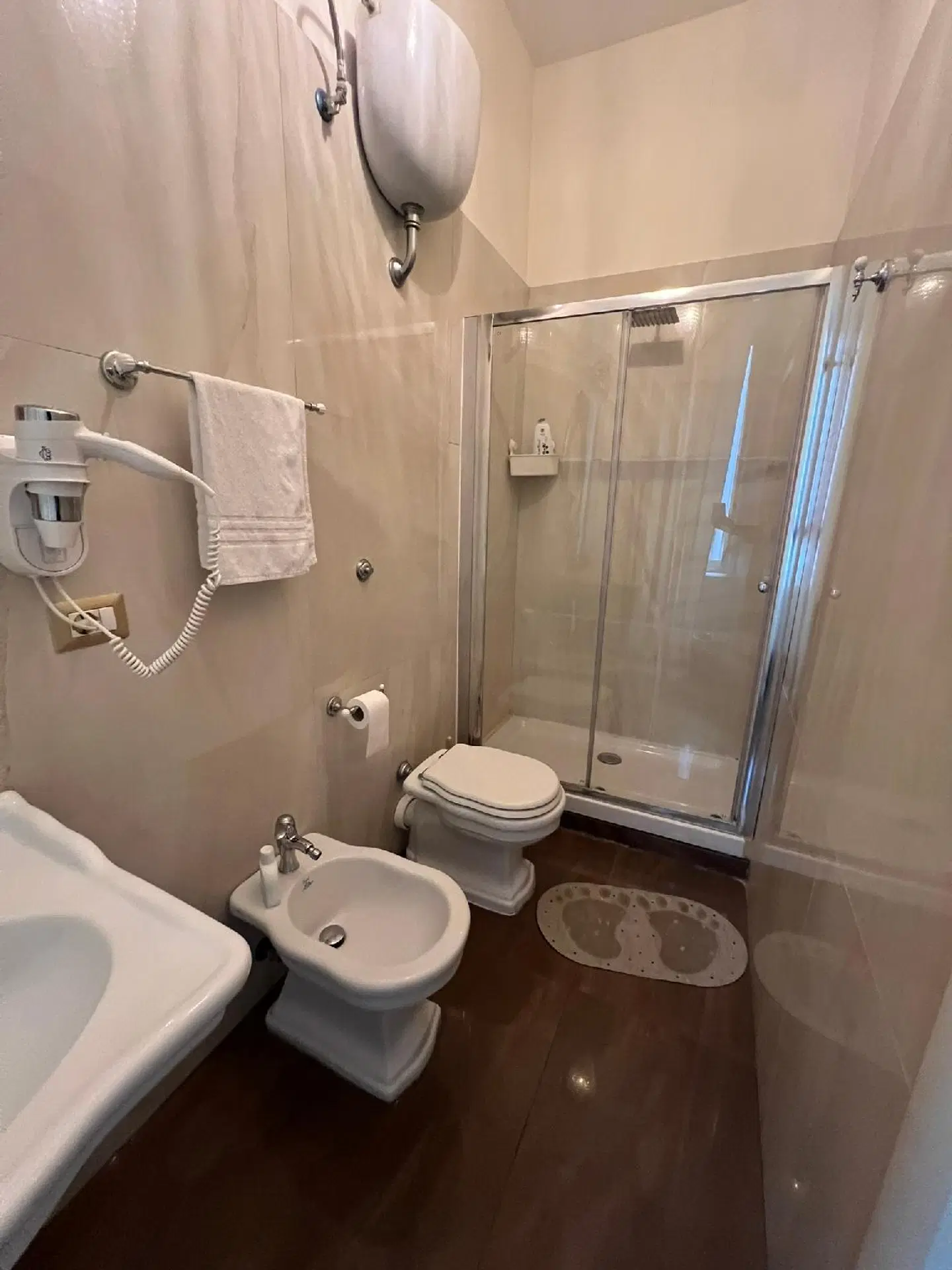 Guesthouse Maria Francesca Badezimmer