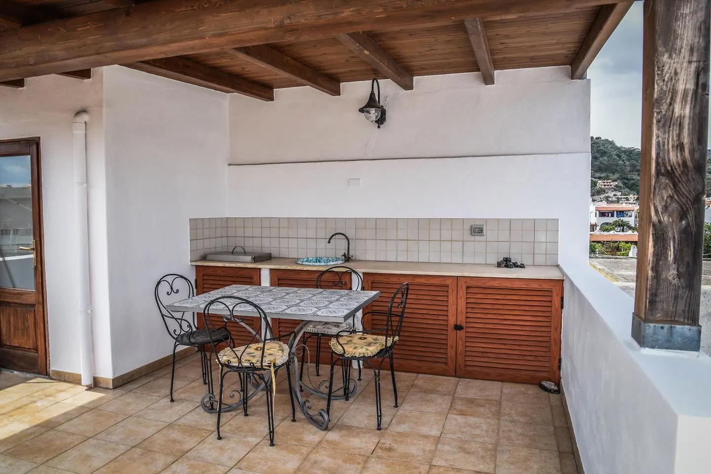 Malvasia ROOM_EXAMPLE
