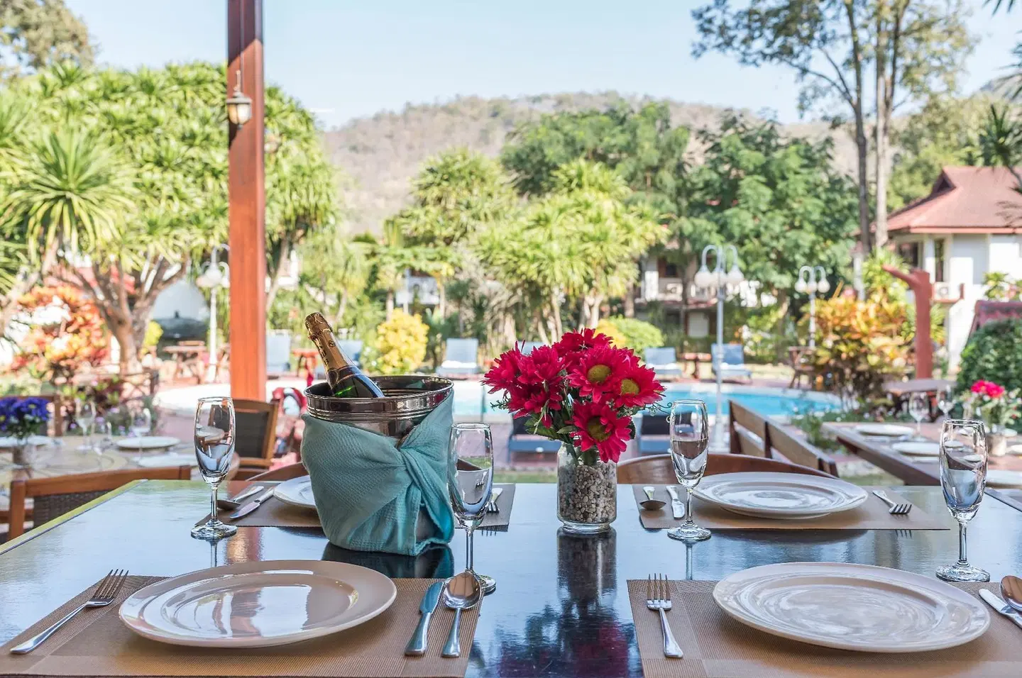 Eco Valley Lodge TERRACE