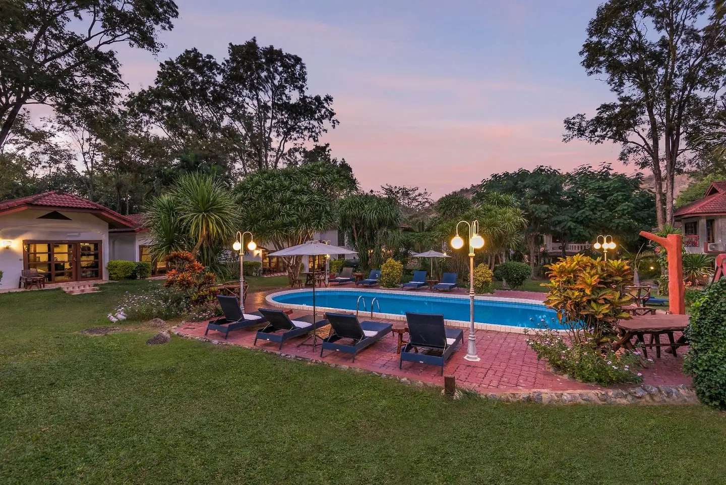 Eco Valley Lodge OUTDOOR_POOL
