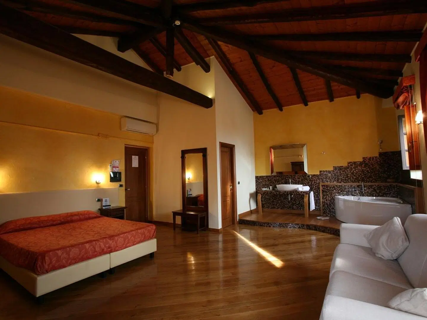 Medici ROOM_EXAMPLE