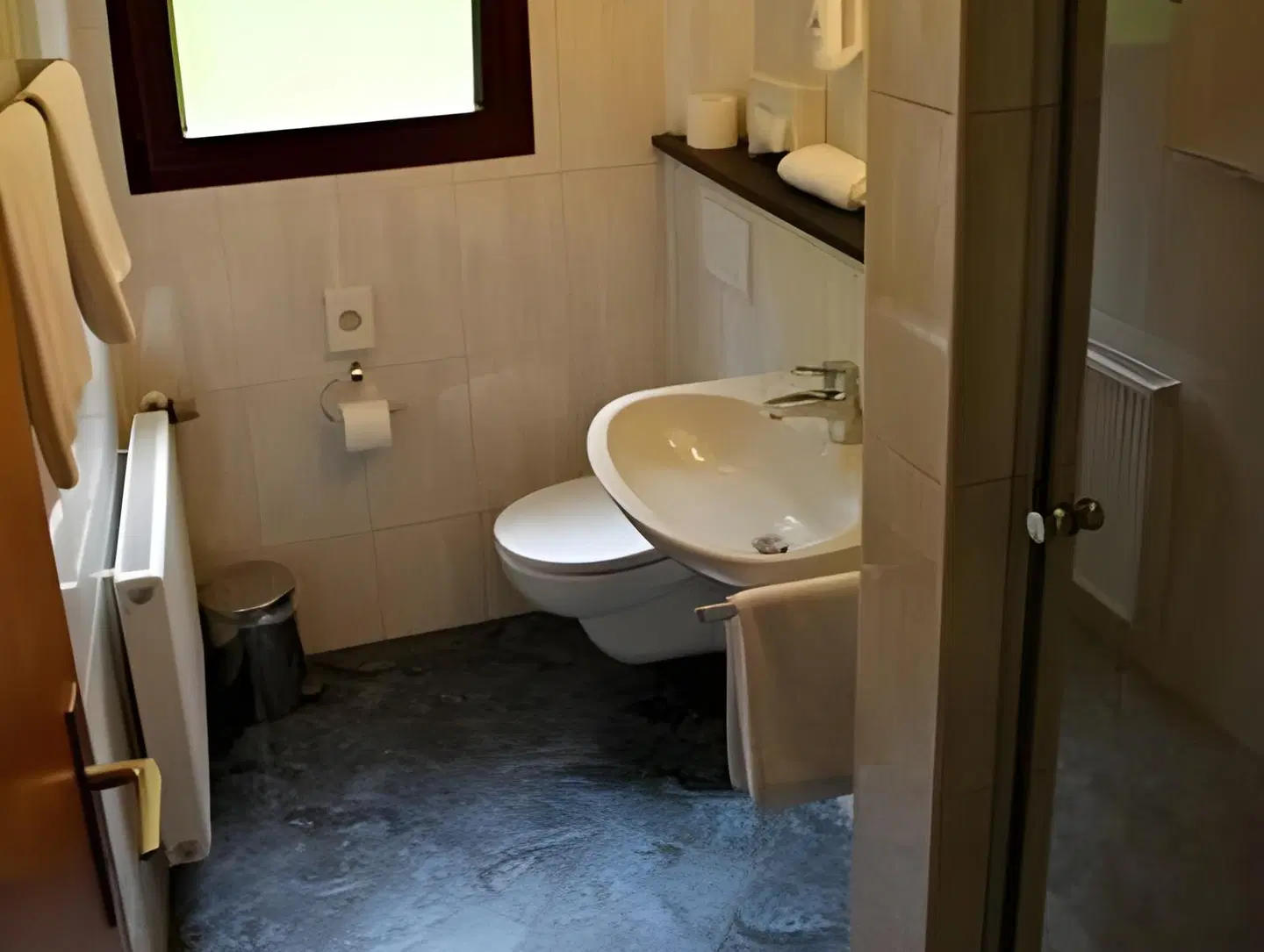 Hotel-Restaurant Peifer Badezimmer